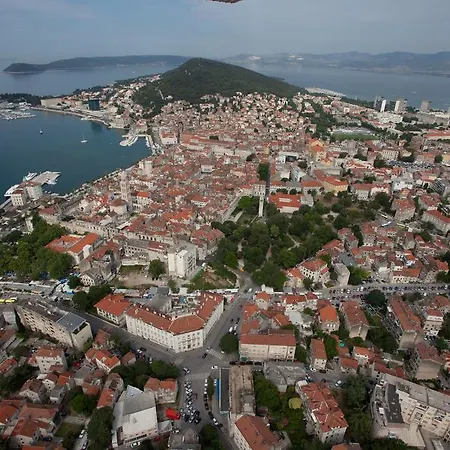 Tarino * Split