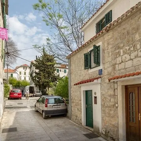Apartment Tarino Split