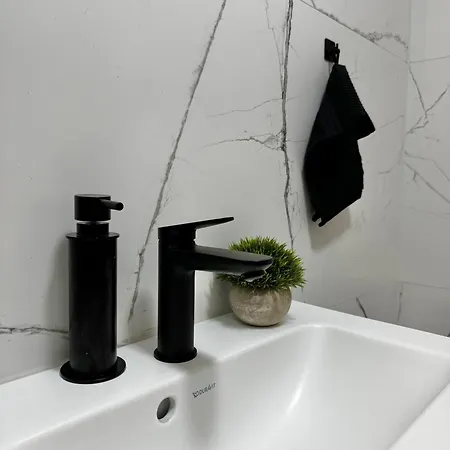 Tarino アパート スプリト