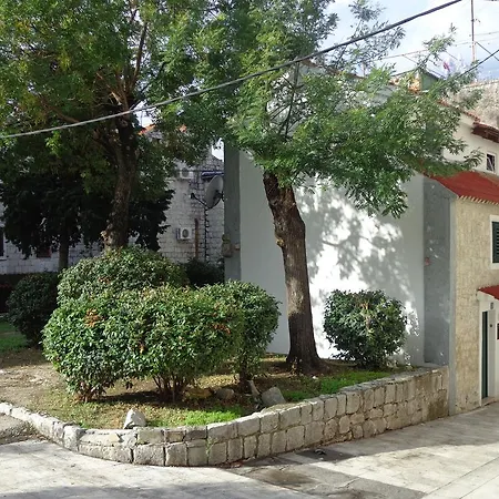 Tarino アパート スプリト